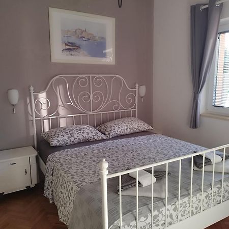 Apartments Merlin Novigrad  Bagian luar foto