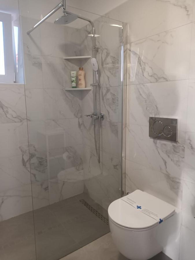 Apartments Merlin Novigrad  Bagian luar foto